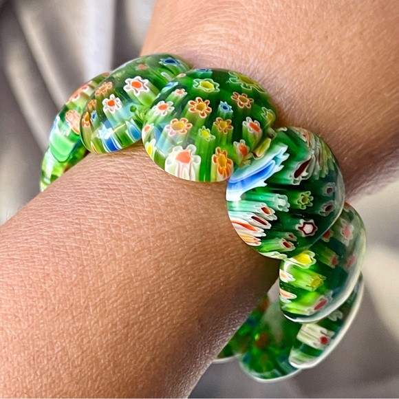 💎HOST PICK💎 MILLEFIORE Glass Stretch Bracelet In Green - Picture 9 of 11